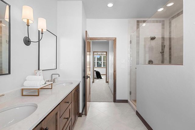 302 LANSDOWNE STREET, De Pere, WI 54115