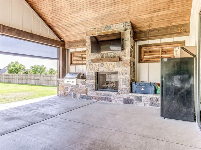 280 Old Farm Road, Edmond, OK 73034