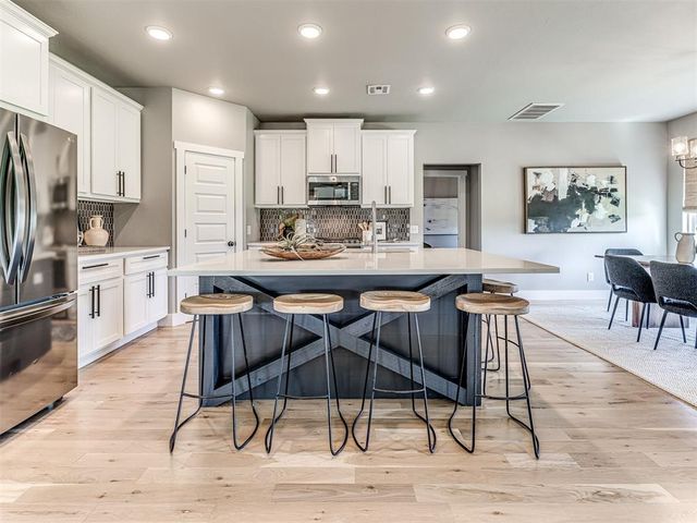 280 Old Farm Road, Edmond, OK 73034