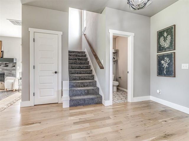 280 Old Farm Road, Edmond, OK 73034