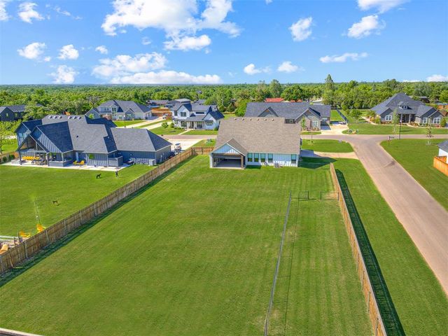 280 Old Farm Road, Edmond, OK 73034