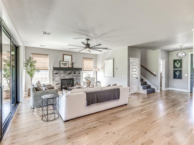 280 Old Farm Road, Edmond, OK 73034