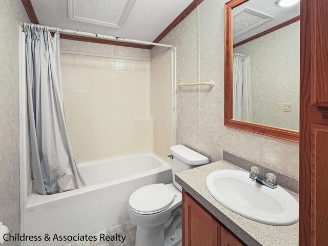 5527 Goldfinch Drive Ne, Plainfield Twp, MI 49306