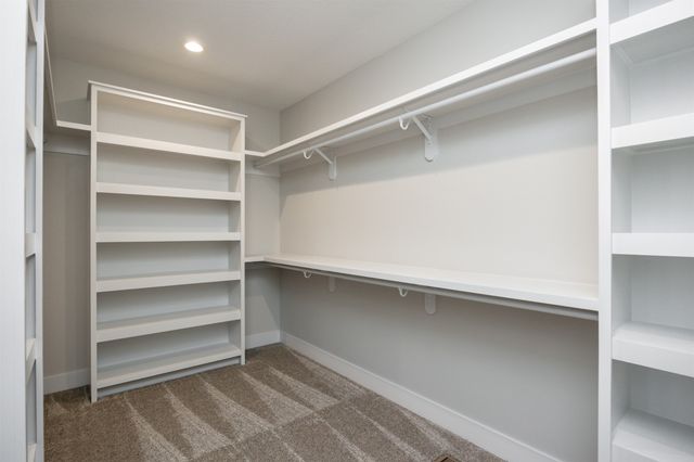 5301 175th Street, Urbandale, IA 50323