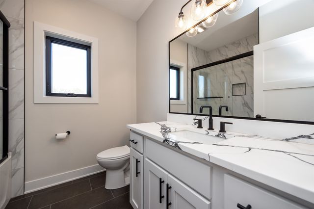 5301 175th Street, Urbandale, IA 50323