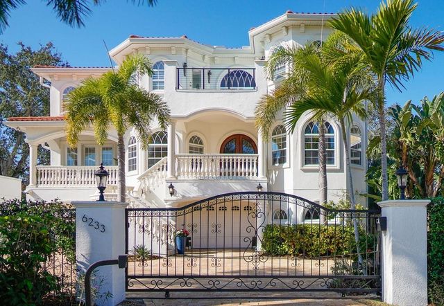 6233 BAYSHORE BOULEVARD, Tampa, FL 33611