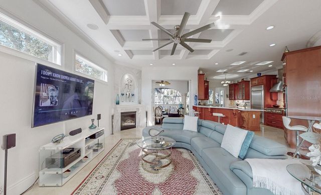 6233 BAYSHORE BOULEVARD, Tampa, FL 33611