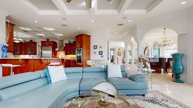 6233 BAYSHORE BOULEVARD, Tampa, FL 33611