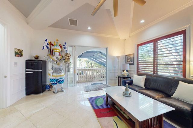 6233 BAYSHORE BOULEVARD, Tampa, FL 33611