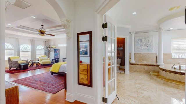 6233 BAYSHORE BOULEVARD, Tampa, FL 33611