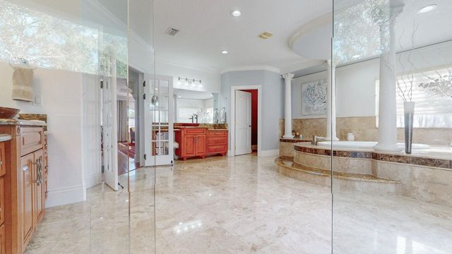 6233 BAYSHORE BOULEVARD, Tampa, FL 33611