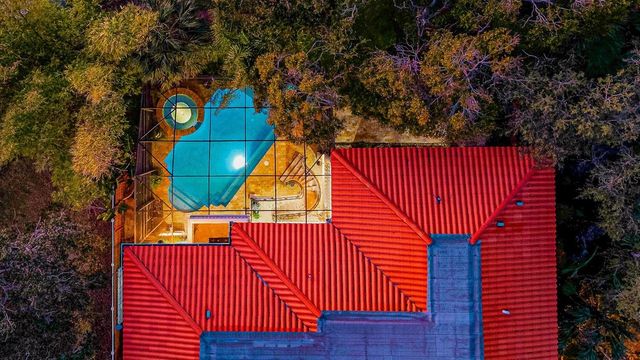 6233 BAYSHORE BOULEVARD, Tampa, FL 33611