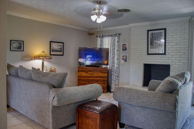 3613 Oak Ridge Drive, Bryan, TX 77802