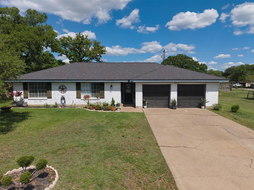 3613 Oak Ridge Drive, Bryan, TX 77802