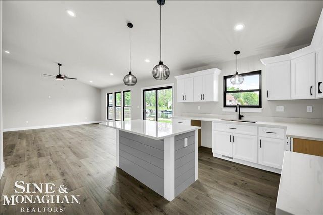 144 Channelsyde Drive, Algonac, MI 48001