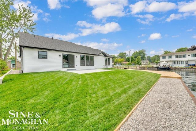 144 Channelsyde Drive, Algonac, MI 48001