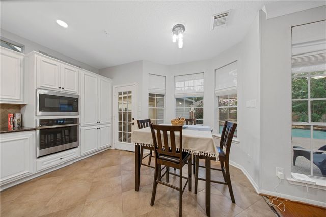 79 N Cochrans Green Circle, The Woodlands, TX 77381