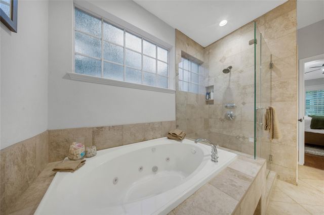 79 N Cochrans Green Circle, The Woodlands, TX 77381
