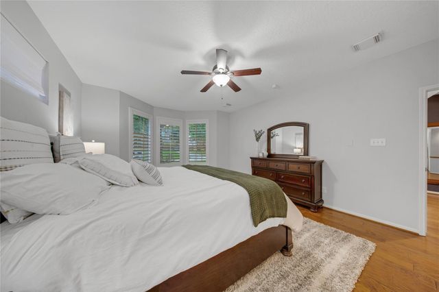 79 N Cochrans Green Circle, The Woodlands, TX 77381
