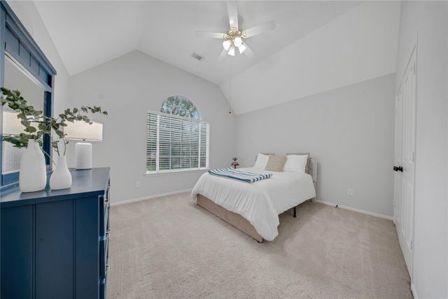 79 N Cochrans Green Circle, The Woodlands, TX 77381