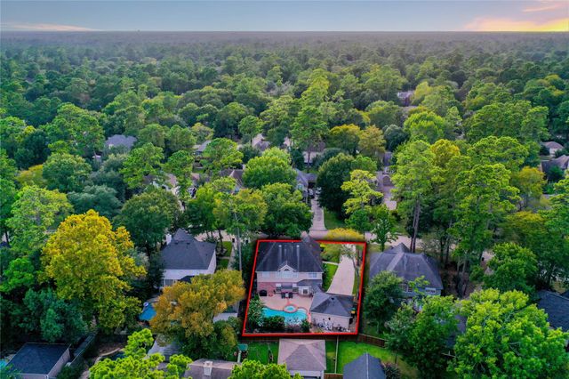 79 N Cochrans Green Circle, The Woodlands, TX 77381