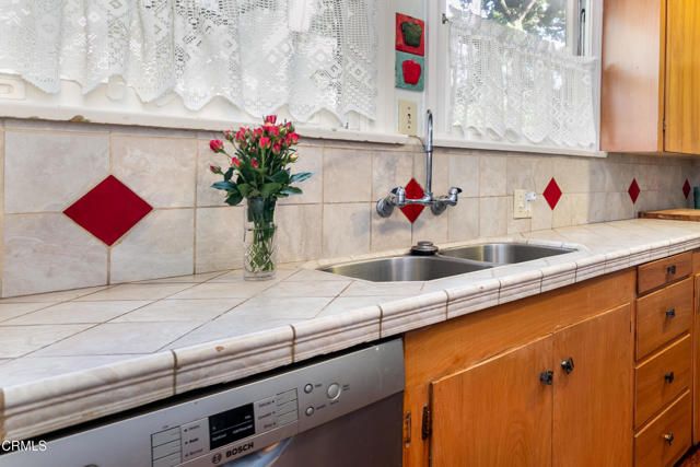 2270 E Orange Grove Boulevard, Pasadena, CA 91104