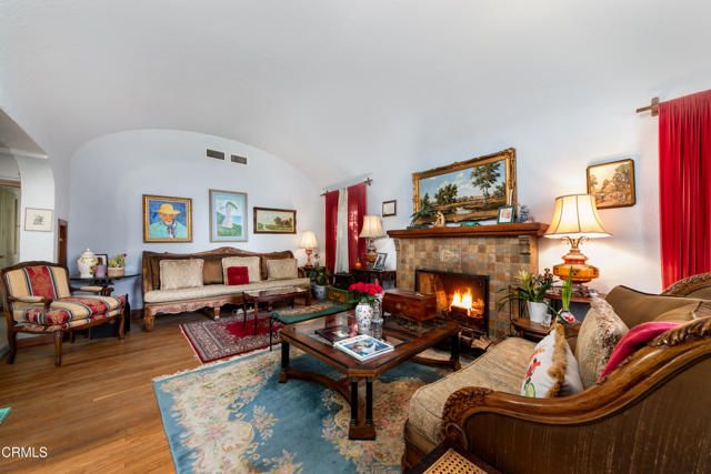 2270 E Orange Grove Boulevard, Pasadena, CA 91104