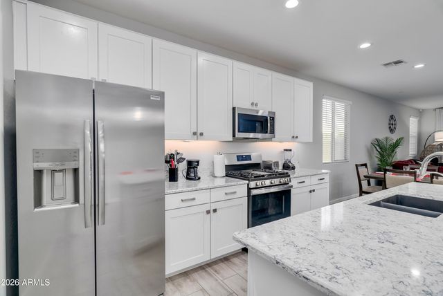 5562 N 198TH Avenue, Litchfield Park, AZ 85340