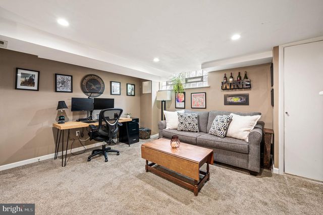 7618 BURHOLME AVE, Philadelphia, PA 19111