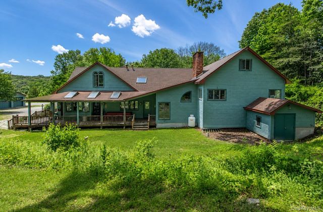 364 Clinton Hollow, Salt Point, NY 12578