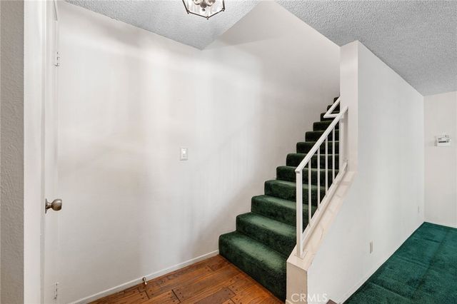 9555 Via Venezia, Burbank, CA 91504