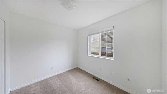 1472 SW 10th Avenue, Oak Harbor, WA 98277