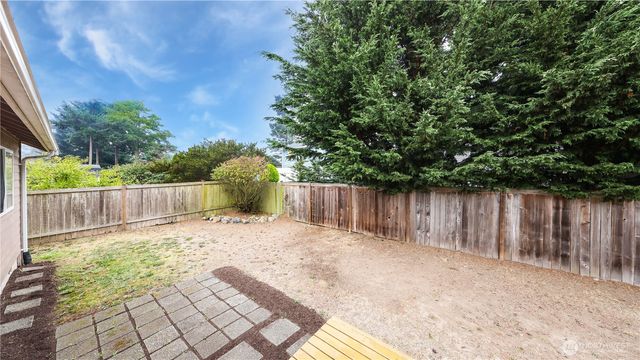 1472 SW 10th Avenue, Oak Harbor, WA 98277