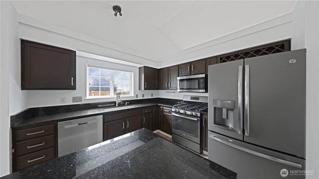 1472 SW 10th Avenue, Oak Harbor, WA 98277