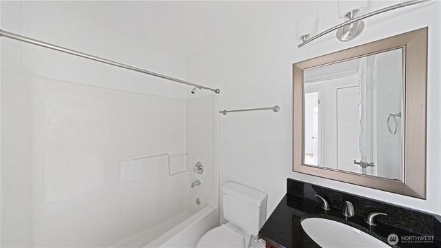 1472 SW 10th Avenue, Oak Harbor, WA 98277