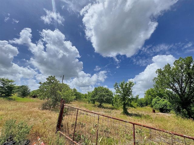 9919 Hwy 51, Hulbert, OK 74441