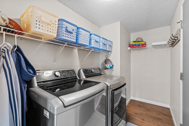 498 Beaverbrook Drive, Columbus, OH 43230