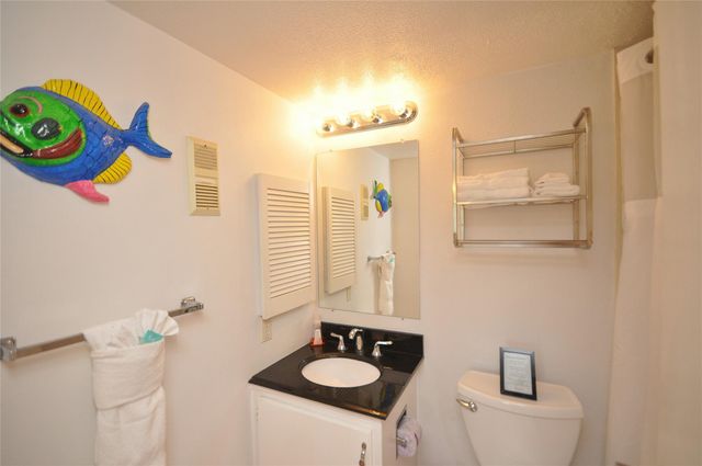 500 N Market Street 111, New Braunfels, TX 78130