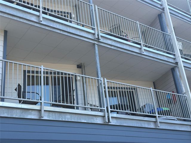 500 N Market Street 111, New Braunfels, TX 78130