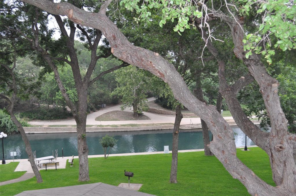 500 N Market Street 111, New Braunfels, TX 78130