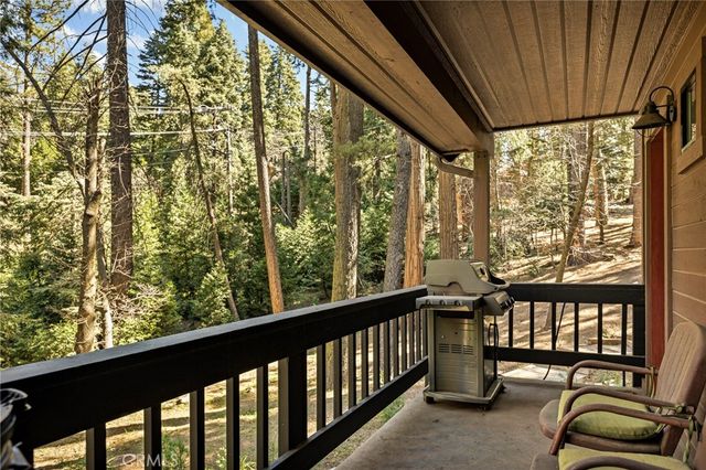 27902 Squirrel, Lake Arrowhead, CA 92352