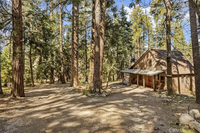 27902 Squirrel, Lake Arrowhead, CA 92352
