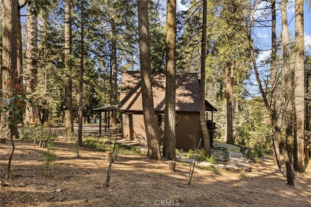 27902 Squirrel, Lake Arrowhead, CA 92352