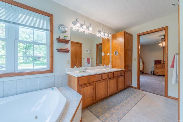 7151 W Cavewood Court, Bloomington, IN 47403