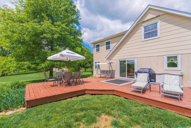 7151 W Cavewood Court, Bloomington, IN 47403