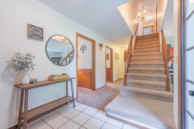 7151 W Cavewood Court, Bloomington, IN 47403