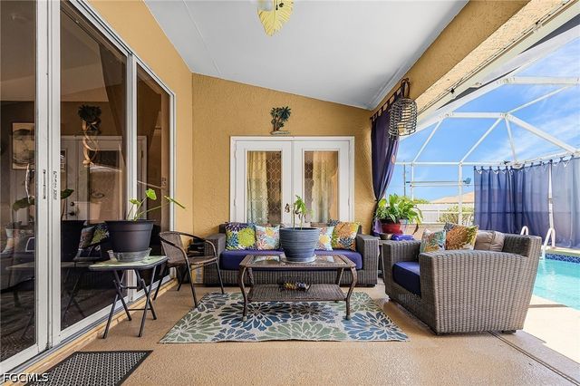 2216 NE 7th PL, Cape Coral, FL 33909
