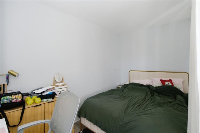 655 W Irving Park Road 1805, Chicago, IL 60613