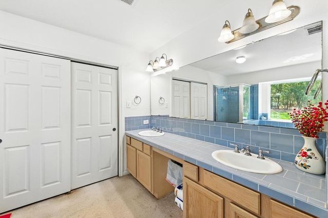 7709 Timber Hills DR, Del Valle, TX 78617