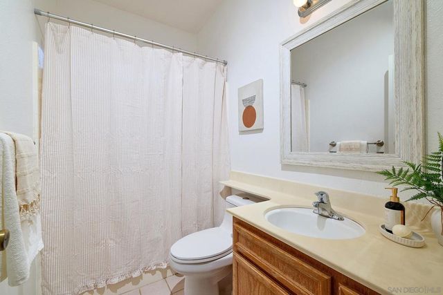13826 Midland Rd, Poway, CA 92064